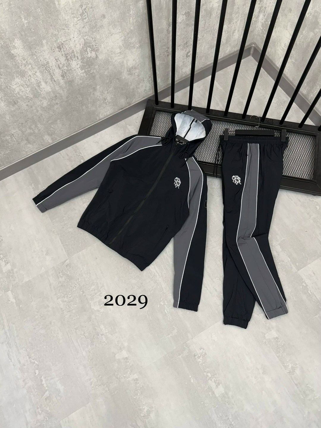 мужской спортивный костюм,спортивный костюм,спортивный костюм adidas,луи виттон спортивный костюм мужской,спортивные костюмы адидас