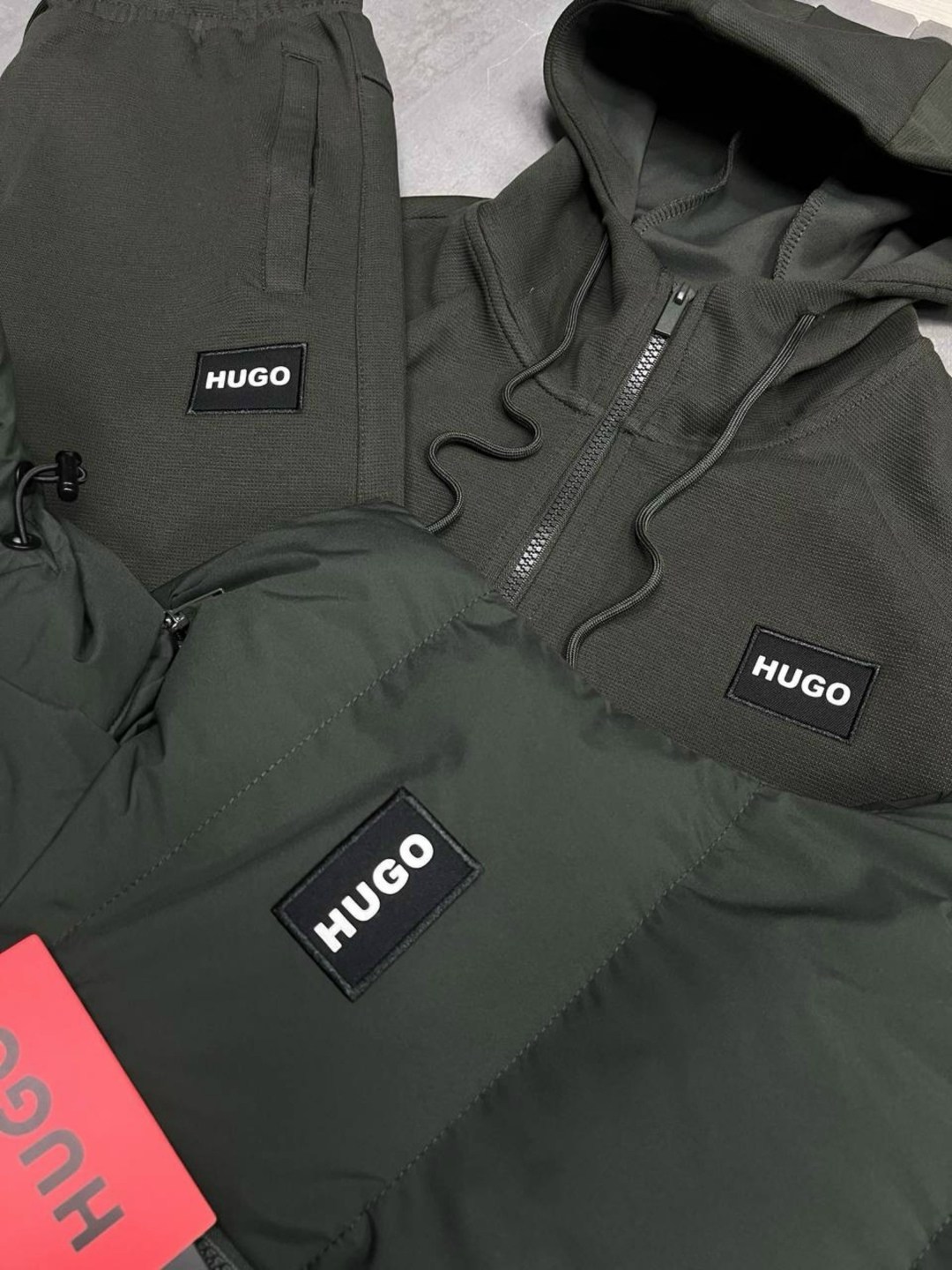 спортивный костюм hugo,костюм спортивный,спортивный костюм hugo boss,мужской спортивный костюм,спорт костюм тройка