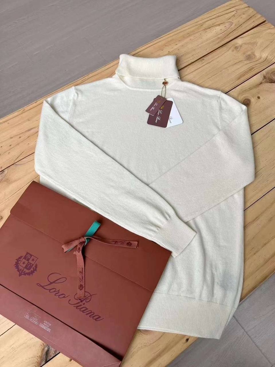 классические водолазки,turtleneck sweater,бежевый свитшот,модная водолазка,свитер с воротником