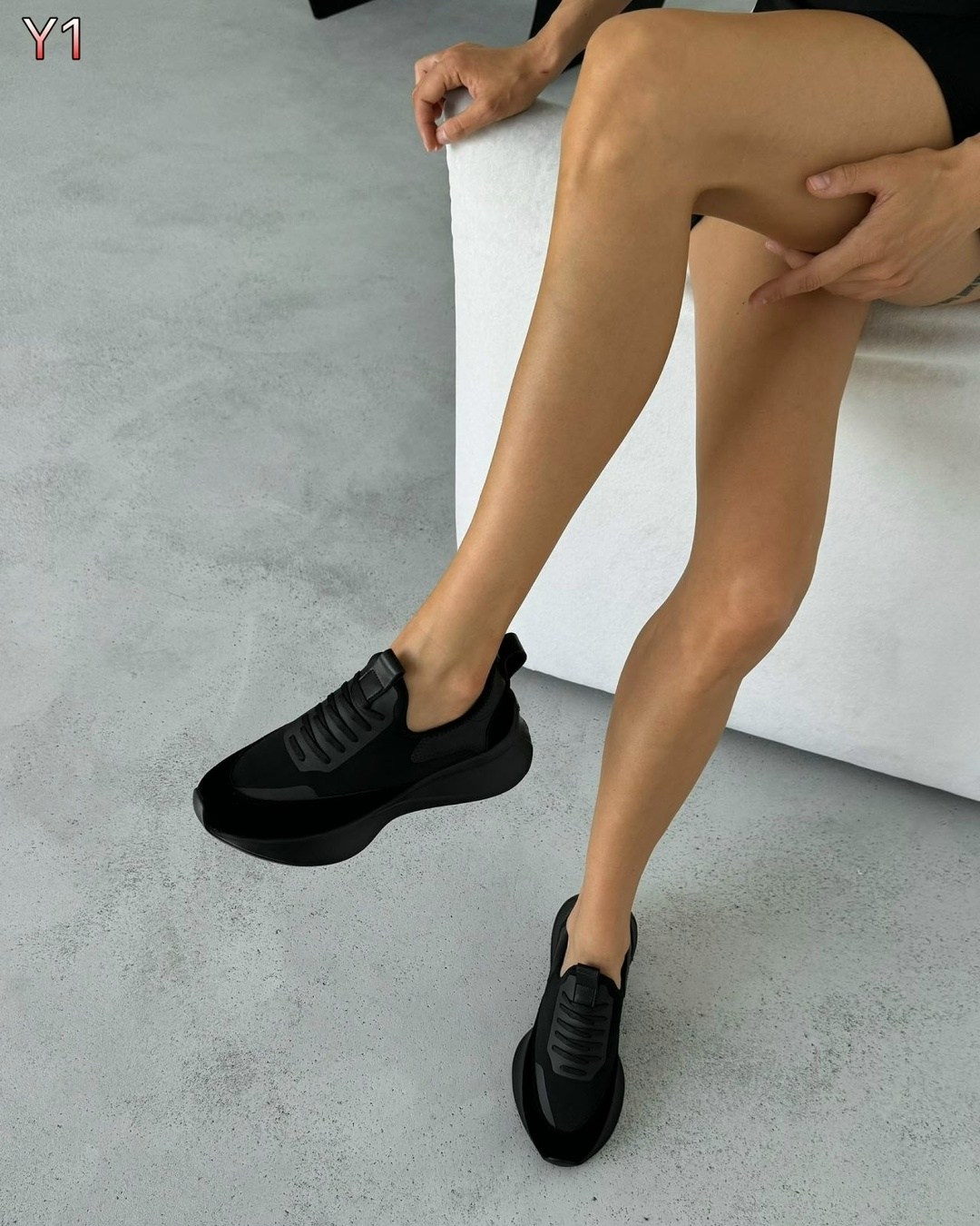 кроссовки женские черные,,кроссовки замшевые,кроссовки женскиe,женские модные кроссовки