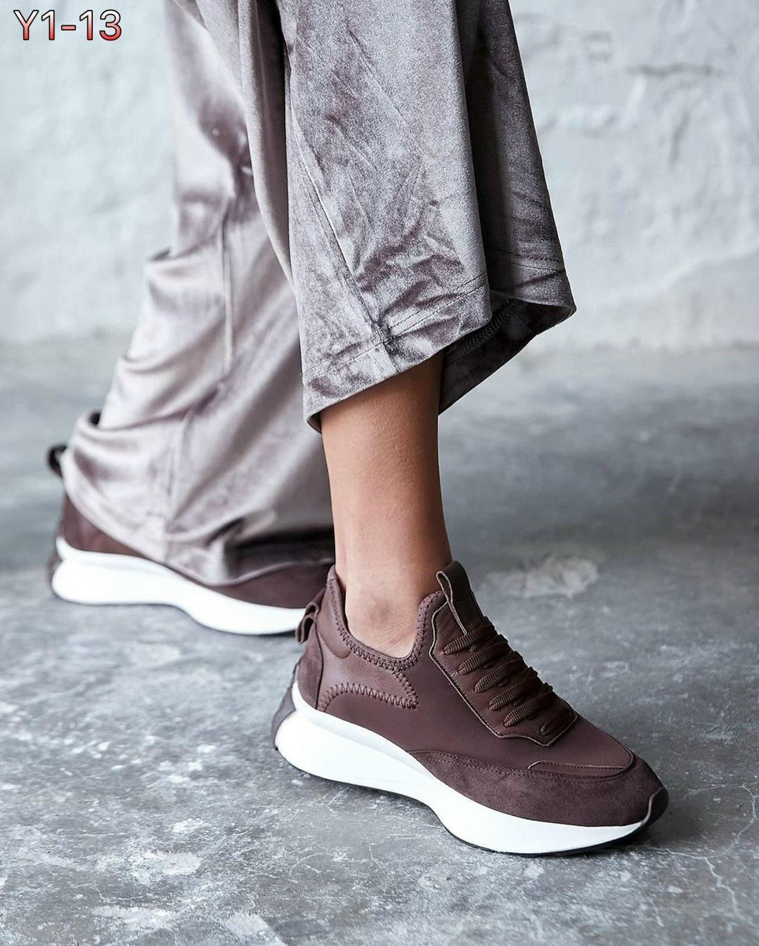 черные кроссовки женские,кроссовки женские,,черные кроссовки,женская