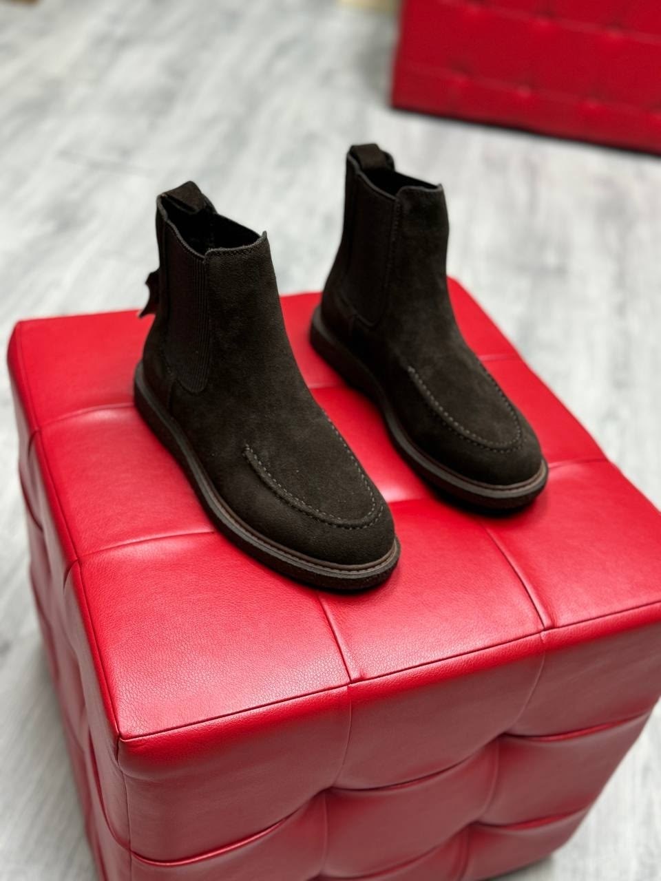 ,мужские замшевые ботинки челси в британском стиле,модные мужские ботинки челси из замши,мужские ботинки челси,ботинки челси
