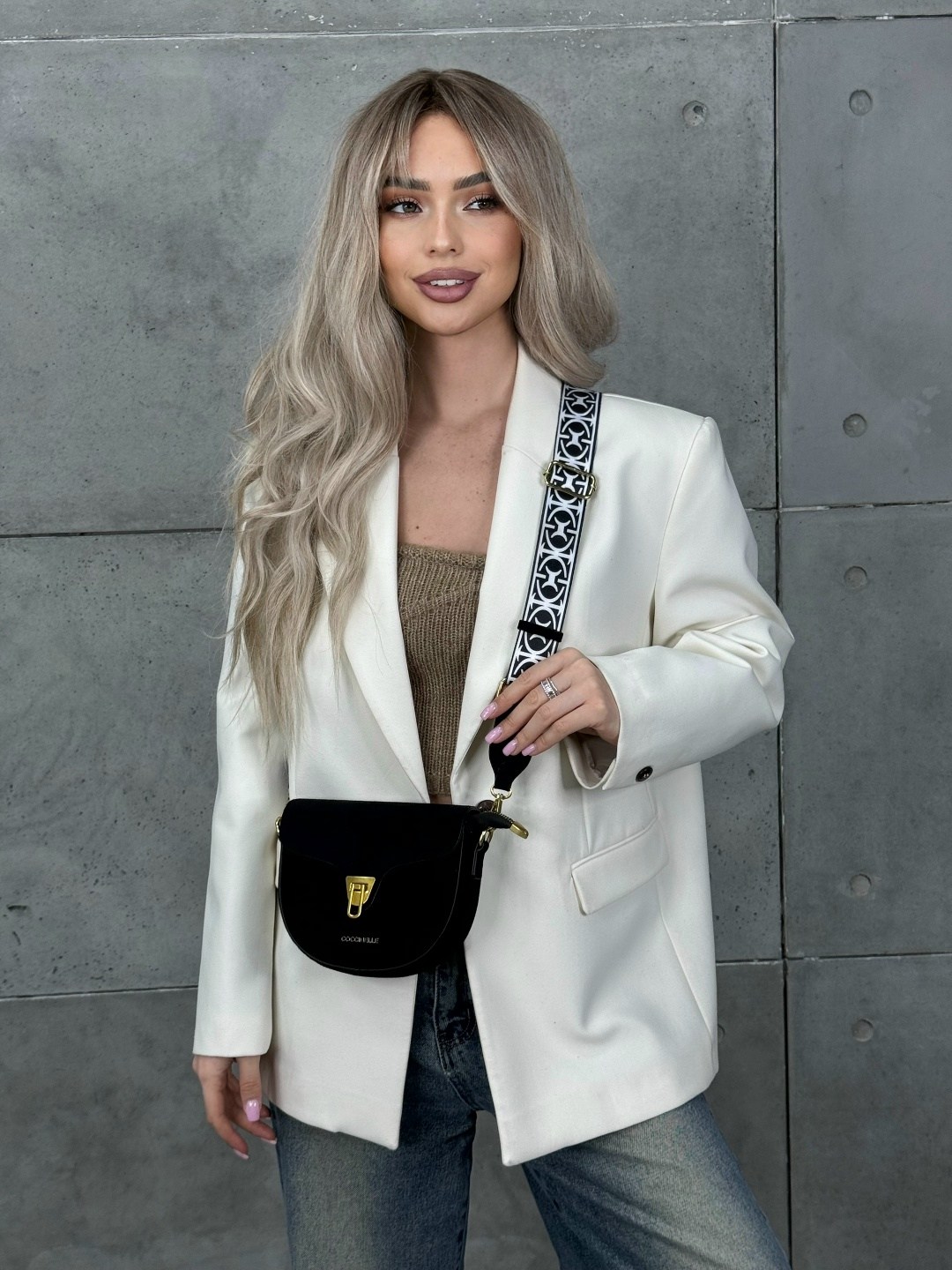 сумка женская маленькая кросс-боди chanel,сумка кросс-боди miu miu,кепка женская,стильное