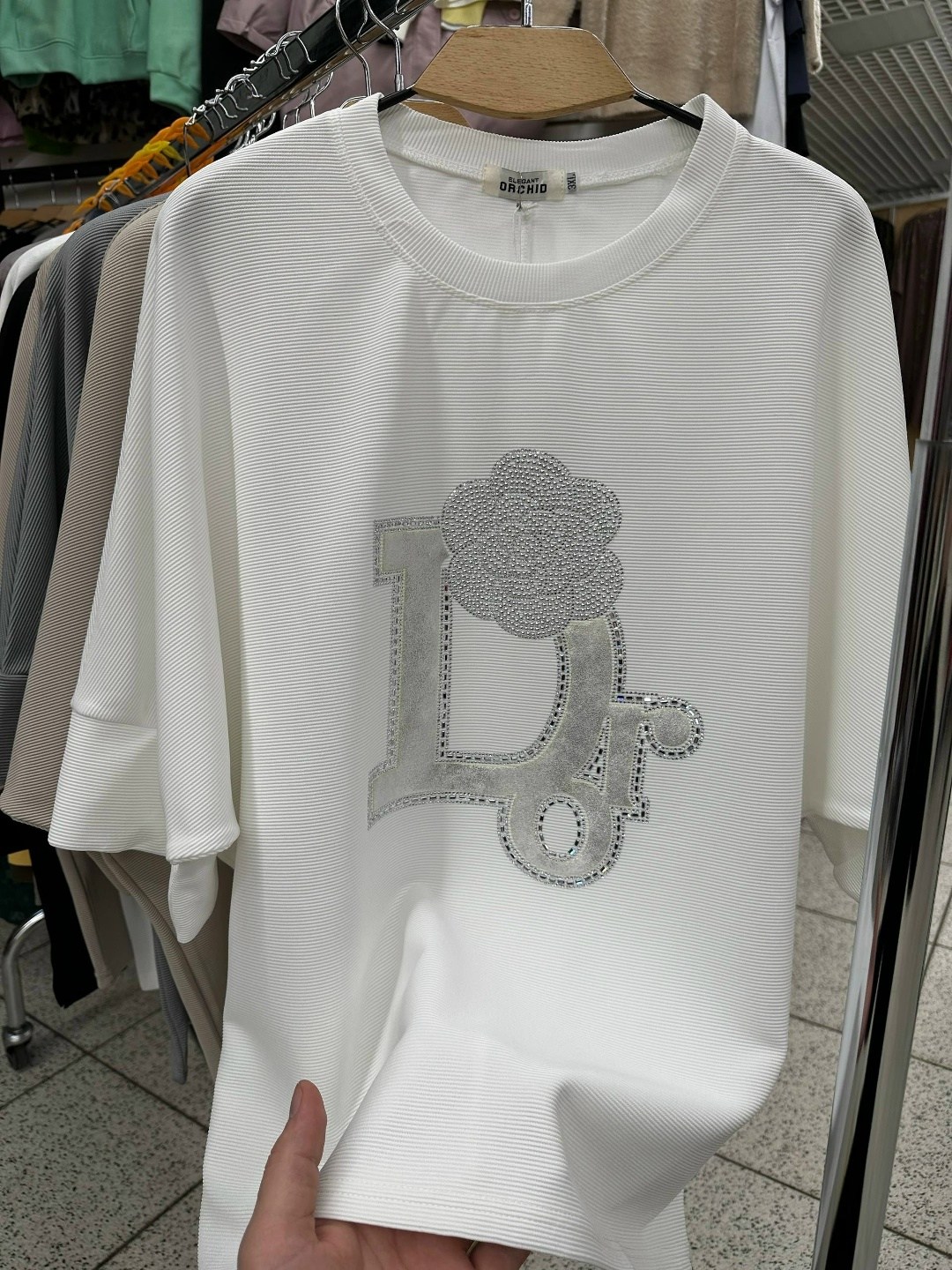 футболки женская,футболки женская оверсайз,футболка оверсайз,футболка со стразами оверсайз perfecto collection,футболка больших размеров женская