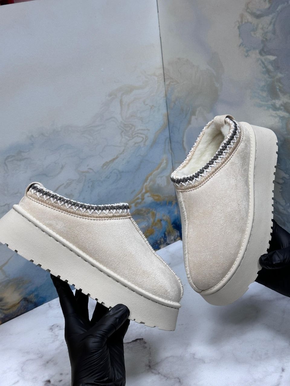 женские угги,, женская, угги,модные тапочки