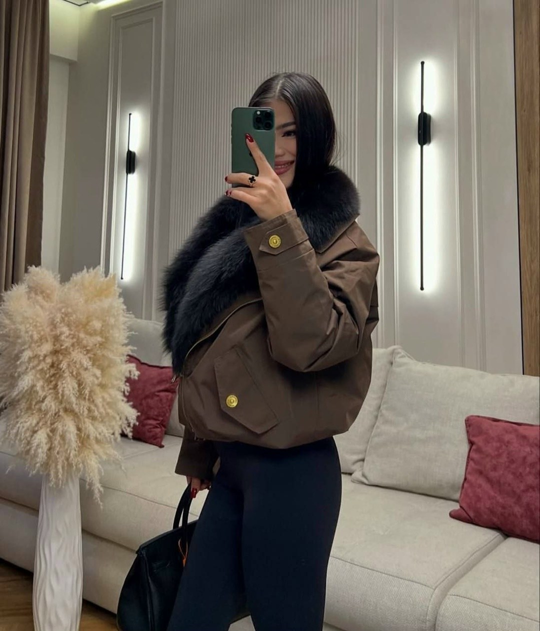 пуховики с натуральным мехом,пуховики с мехом,куртка с мехом,парка с натуральным мехом,стильные пуховики