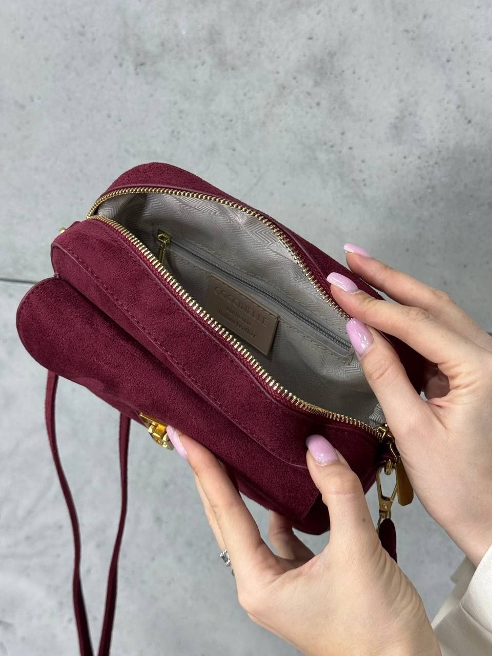 замшевая сумка,сумка,женская сумка,coccinelle arlettis suede,сумка coccinelle серая замша