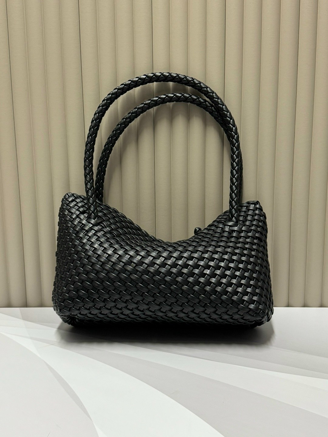 сумка,сумка bottega veneta,сумка плетеная,модная сумка,женская сумка