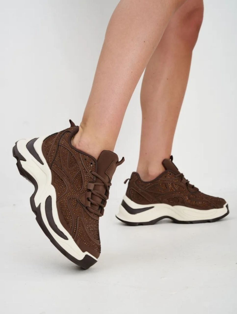 кроссовки женские толстые низкие коричневый hotwind,,кроссовки женские,кроссовки женские коричневые,повседневные кроссовки