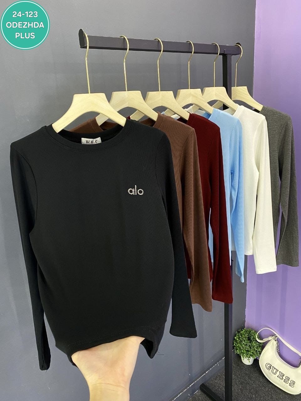 женская кофта,,женские джемпера,женская кофта красная,женский пуловер