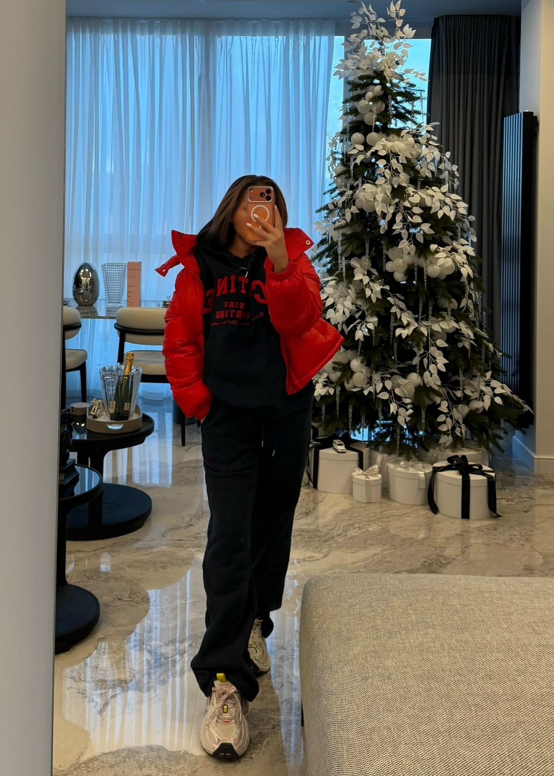 женский красный пуховик lanx moncler grenoble,монклер женский пуховик,пуховик монлер женский красный,куртка монклер,пуховик moncler