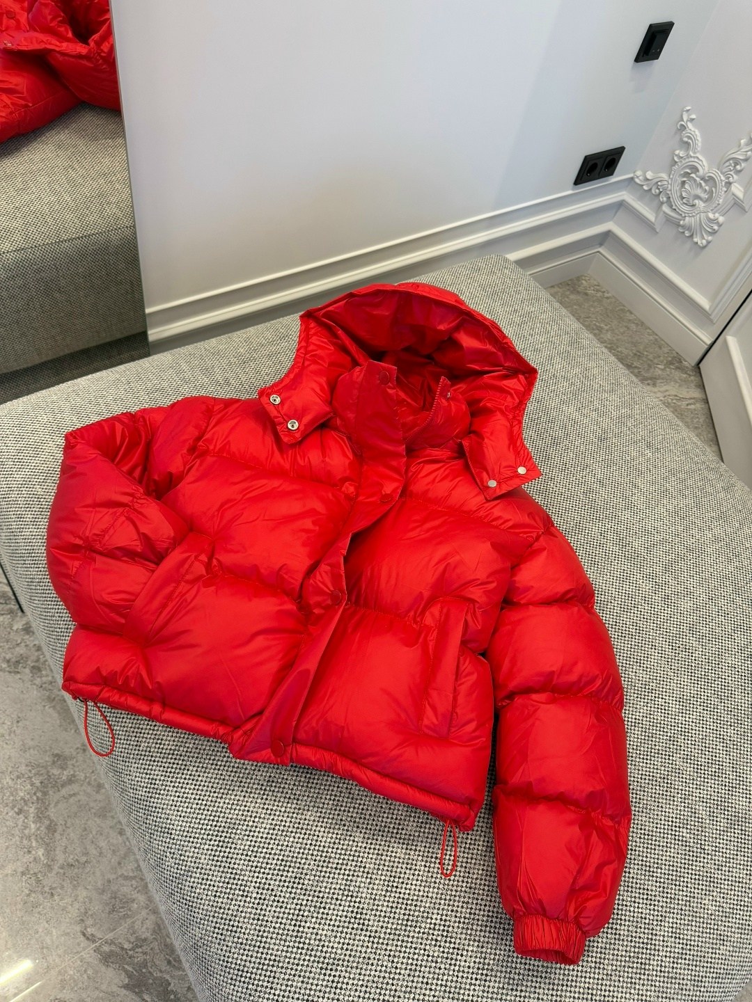 женский красный пуховик lanx moncler grenoble,монклер женский пуховик,пуховик монлер женский красный,куртка монклер,пуховик moncler