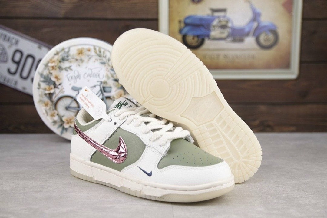 кроссовки nike dunk low,nike dunk low,кроссовки nike sb dunk low scrap,кроссовки,кроссовки nike sb dunk low