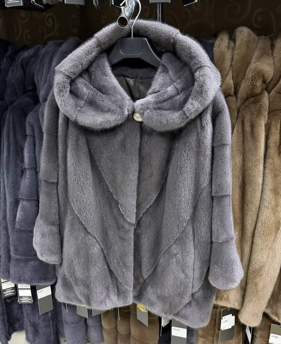 шубка из меха европейской норки с капюшоном модель москвичка,шубка из меха европейской норки с капюшоном цвет лаванда,шубка из меха европейской норки с капюшоном,шубка из меха европейской норки с капю