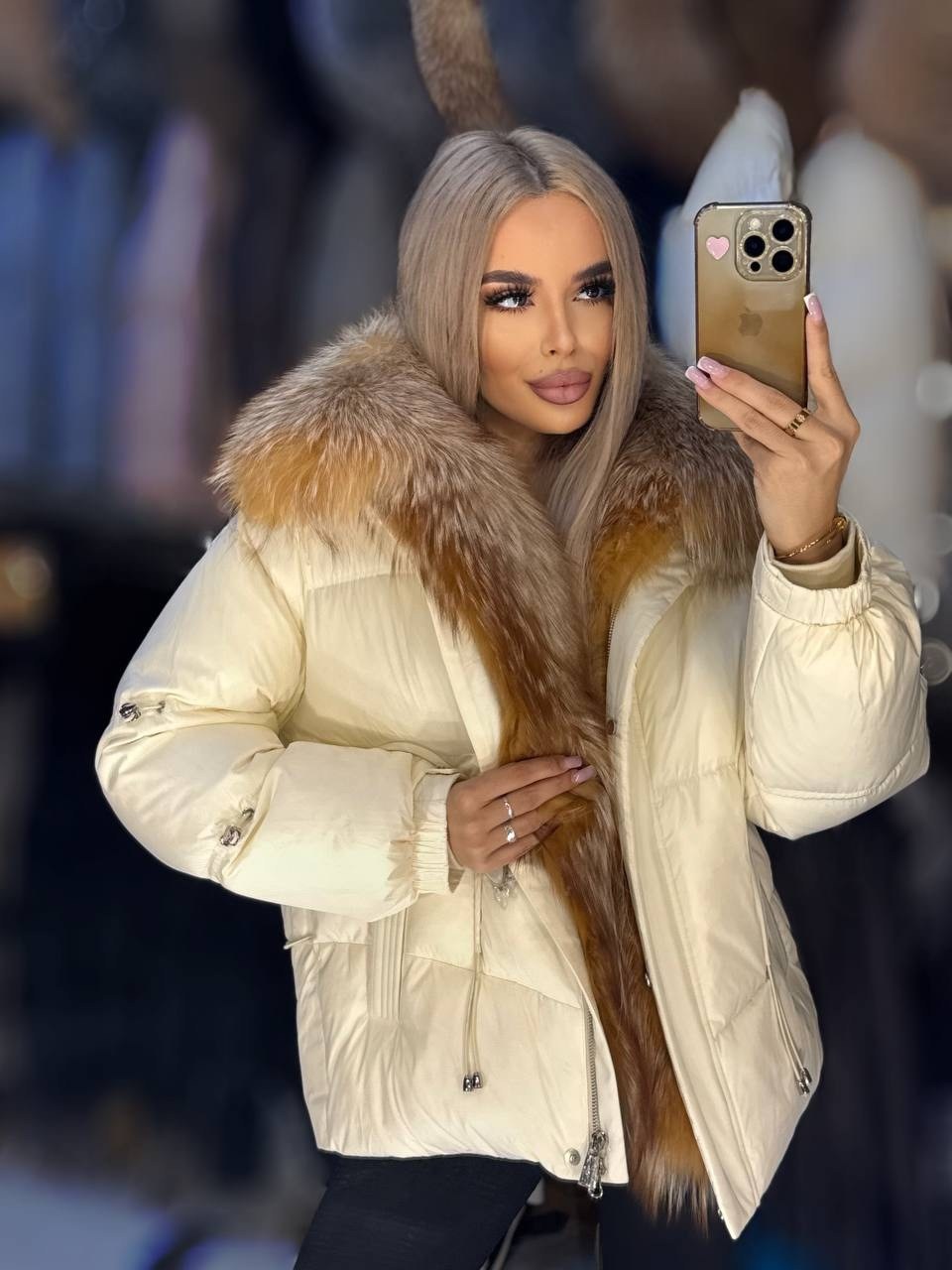 модные пуховики с мехом,пуховик женский,пуховик с мехом,пуховик,пуховик с натуральным мехом