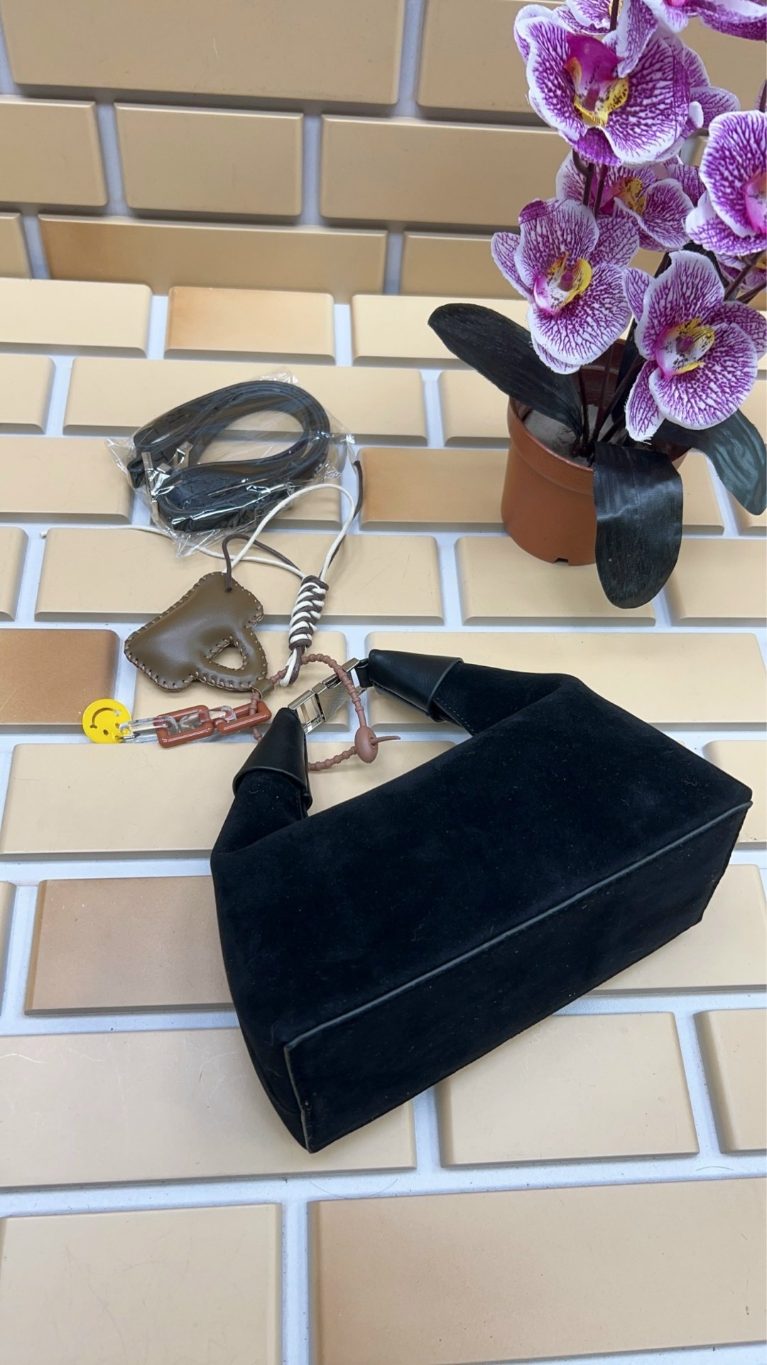 замшевая сумка,сумка,женская сумка,модная сумка,вместительная замшевая сумка