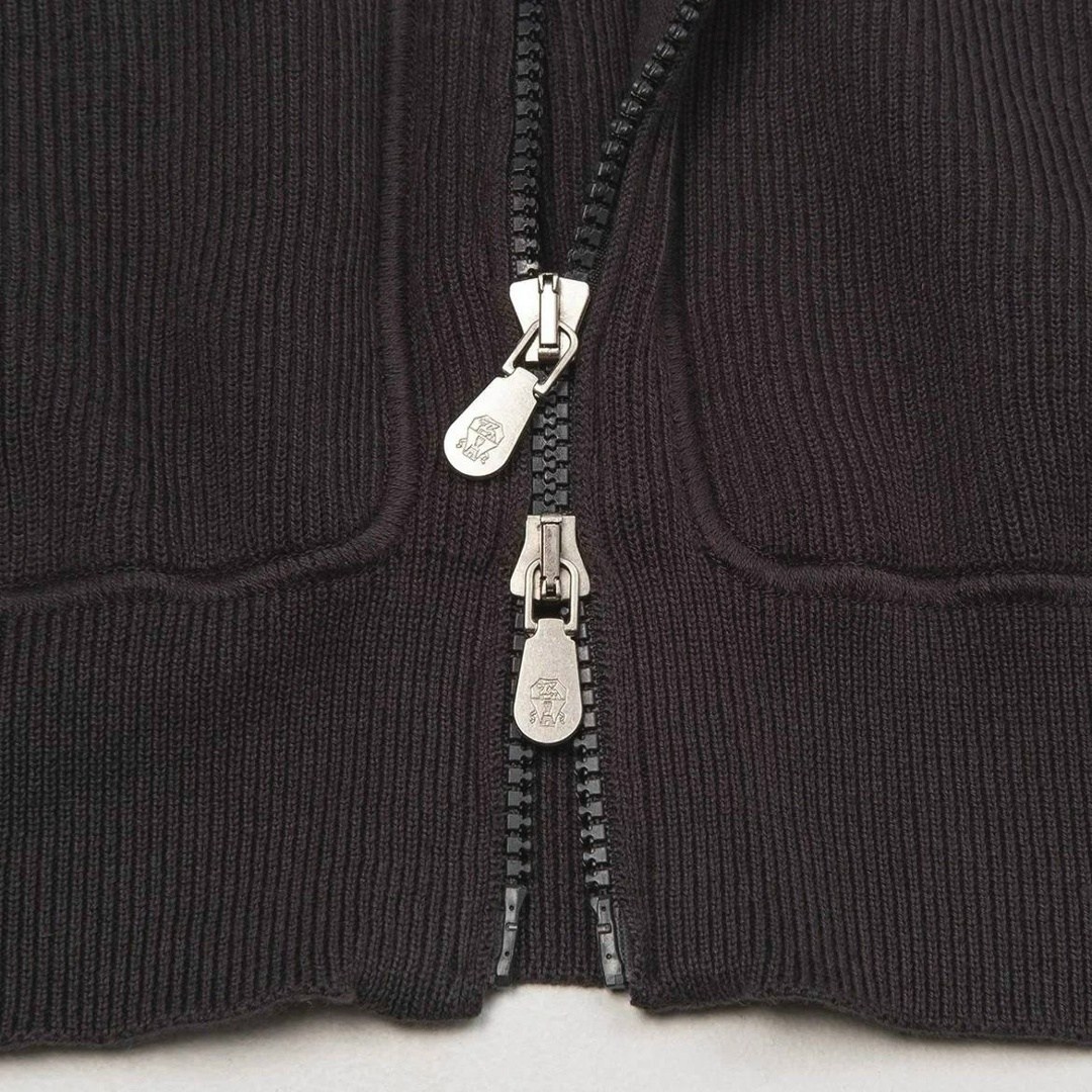 костюм-тройка мужской: жилет, толстовка и штаны арт. 1331592,костюм-тройка мужской: жилет, толстовка и штаны арт. 1331595,костюм спортивный,спортивный костюм nike тройка,мужской спортивный костюм