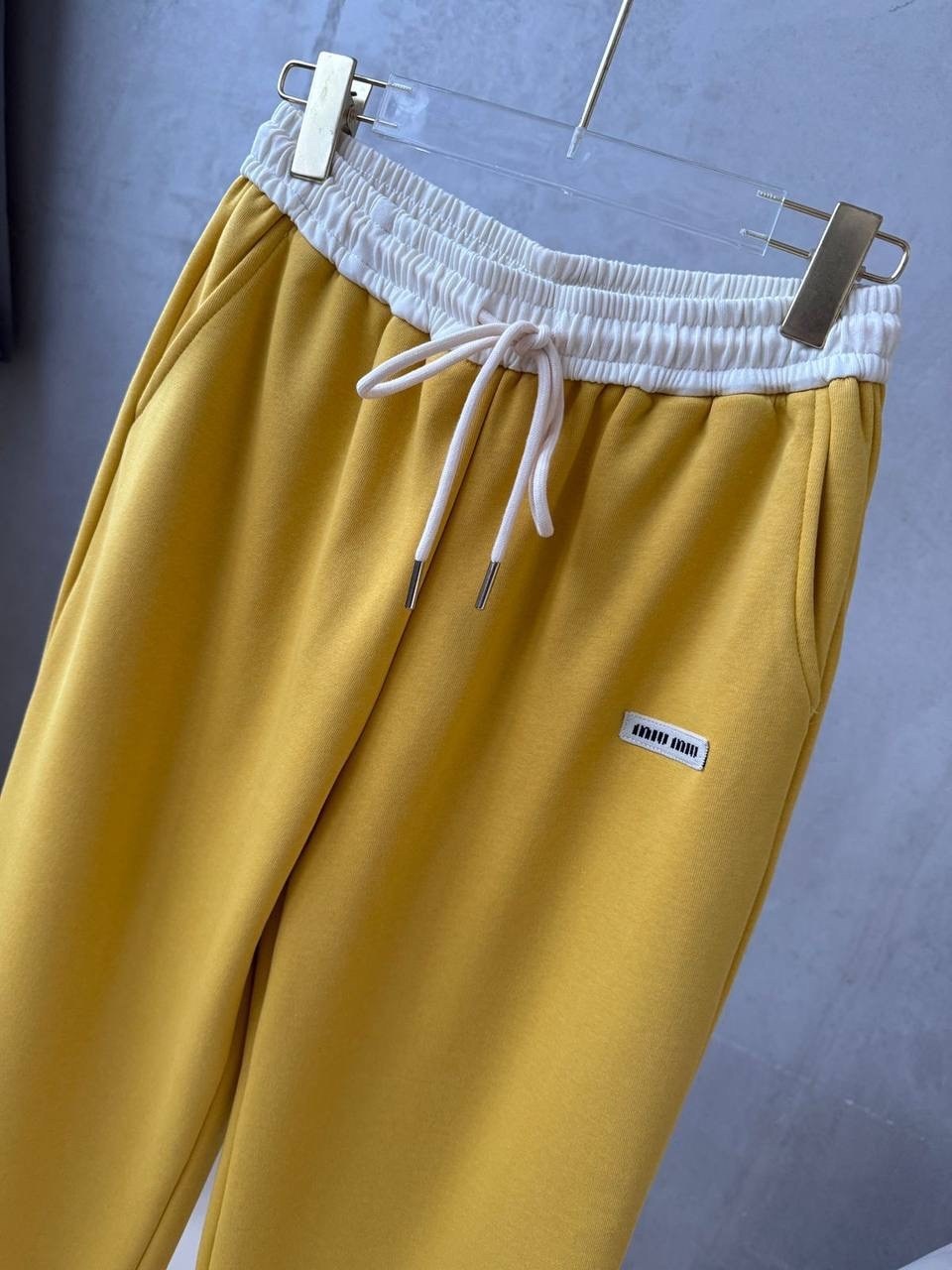 жилетка женская,мода модная,одежда в стиле,модные брюки,женская мода