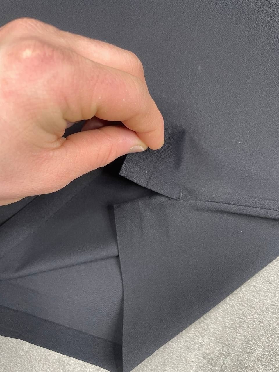 костюмная ткань,салфетка microfiber window polish cloth для стекла, 40х50 см, изумрудный,цвет темно серый,комплект штор,ткань черная