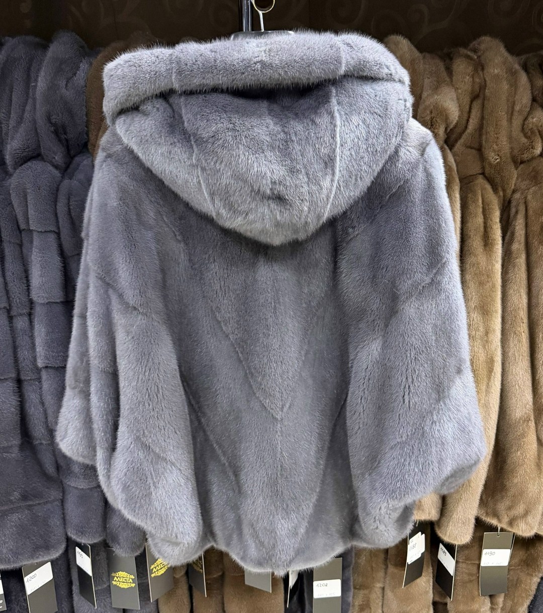 шубка из меха европейской норки с капюшоном цвет голубой,шубка из меха европейской норки с капюшоном,шубка из меха европейской норки с капюшоном цвет лаванда,шуба норковая с капюшоном,шуба норковая