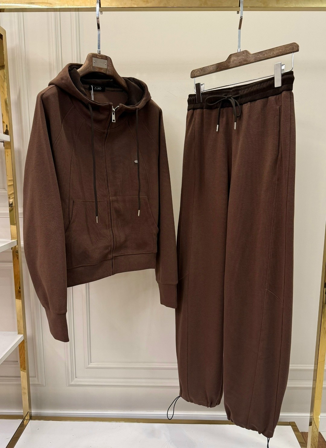 женские спортивные костюмы,спортивный костюм,костюм тройка,женские костюмы,спортивный костюм brunello cucinelli