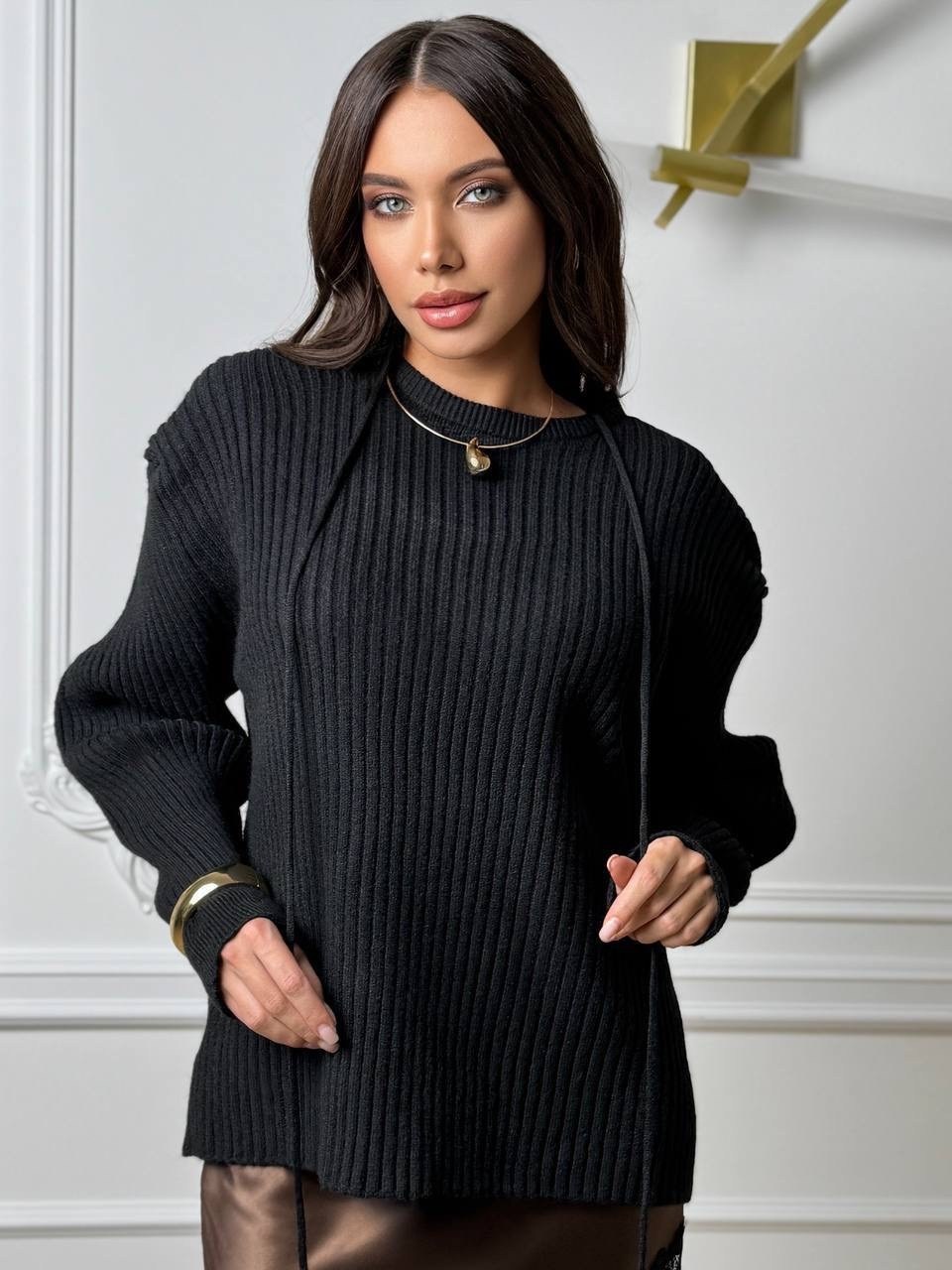 свитер женский кофта оверсайз укороченный вязаный черный,свитер вязаный оверсайз,свитер женский черный,свитера женские,кофта укороченная вязаная оверсайз nynche modno