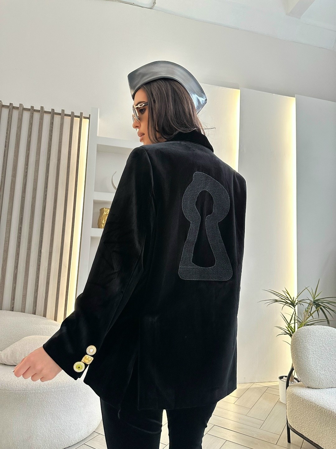 пиджак бархатный женский,бархатный пиджак,вельветовый пиджак черный,черный бархатный жакет,бархатный черный пиджак женский