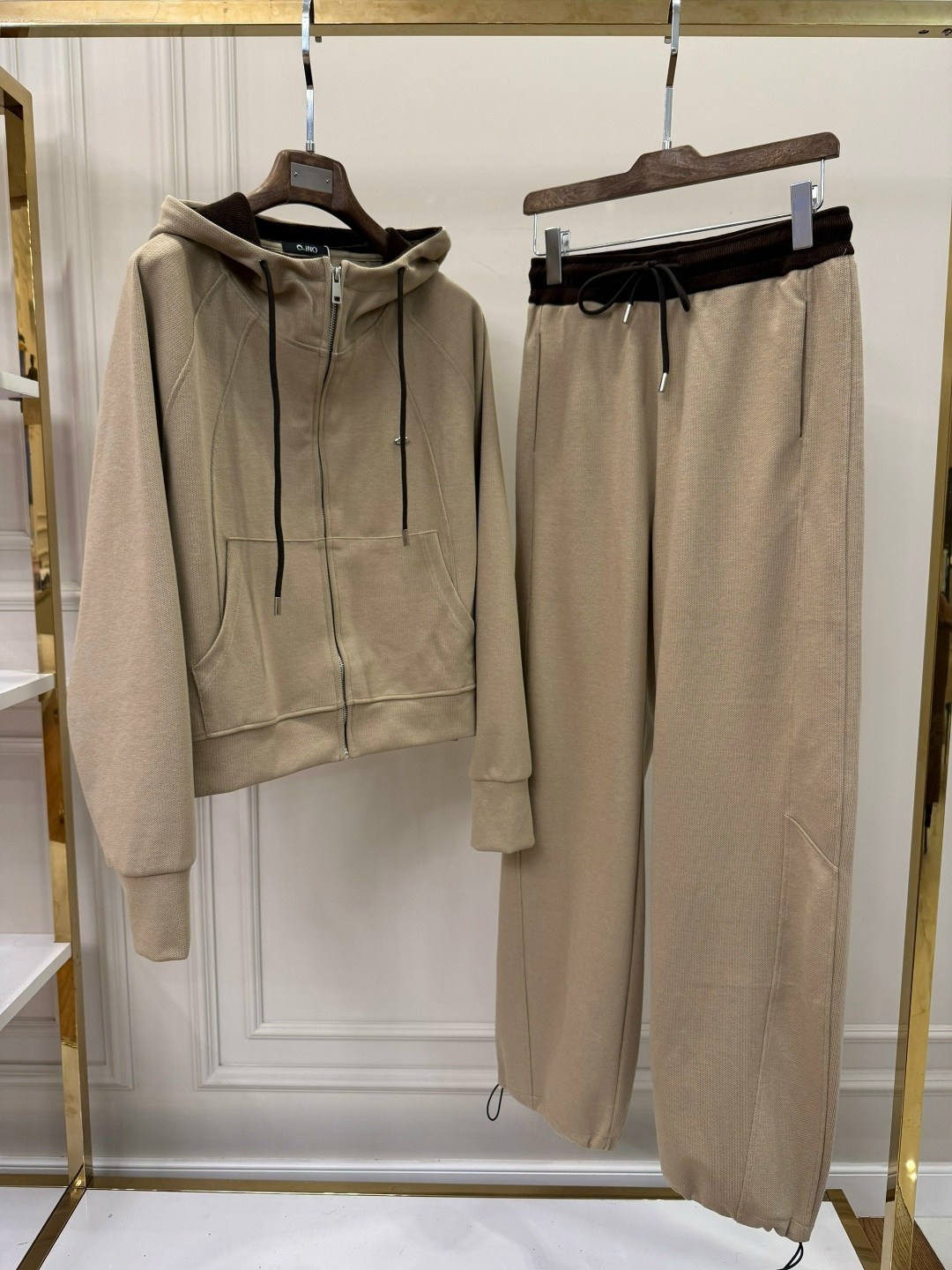 женские спортивные костюмы,спортивный костюм,костюм тройка,женские костюмы,спортивный костюм brunello cucinelli