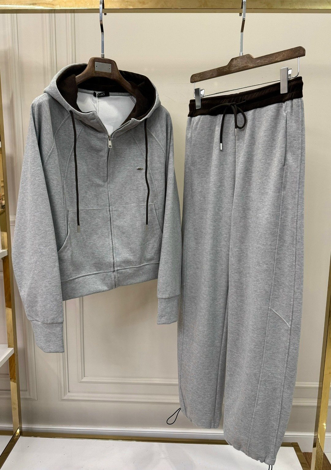 женские спортивные костюмы,спортивный костюм,костюм тройка,женские костюмы,спортивный костюм brunello cucinelli