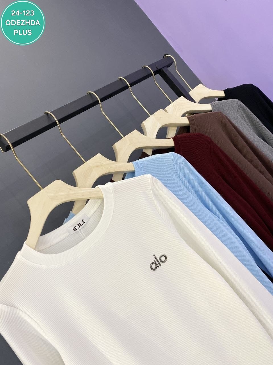 женская кофта,,женские джемпера,женская кофта красная,женский пуловер