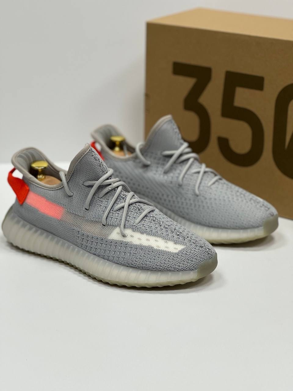 adidas yeezy boost 350 v 2,adidas yeezy boost 350 v2 tail light,adidas yeezy boost 350,кроссовки adidas yeezy boost 350,adidas yeezy boost 350 v2 light