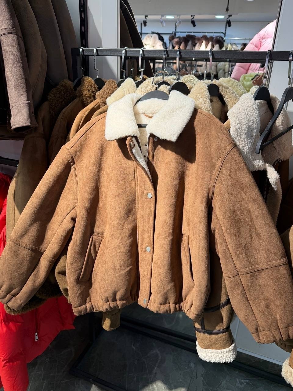 дубленка женская,женская натуральная дубленка в коричневом цвете,женская дубленка из натурального меха,дубленка,эко дубленка женская