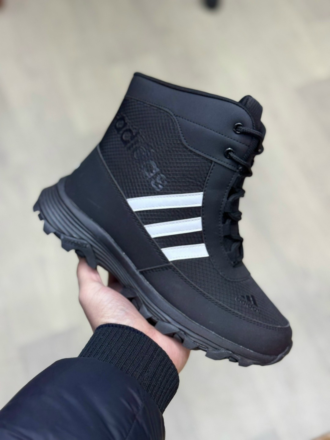 кроссовки adidas зимние,,зимние кроссовки мужские адидас,кроссовки adidas зимние высокие с мехом adidas,ботинки зимние adidas