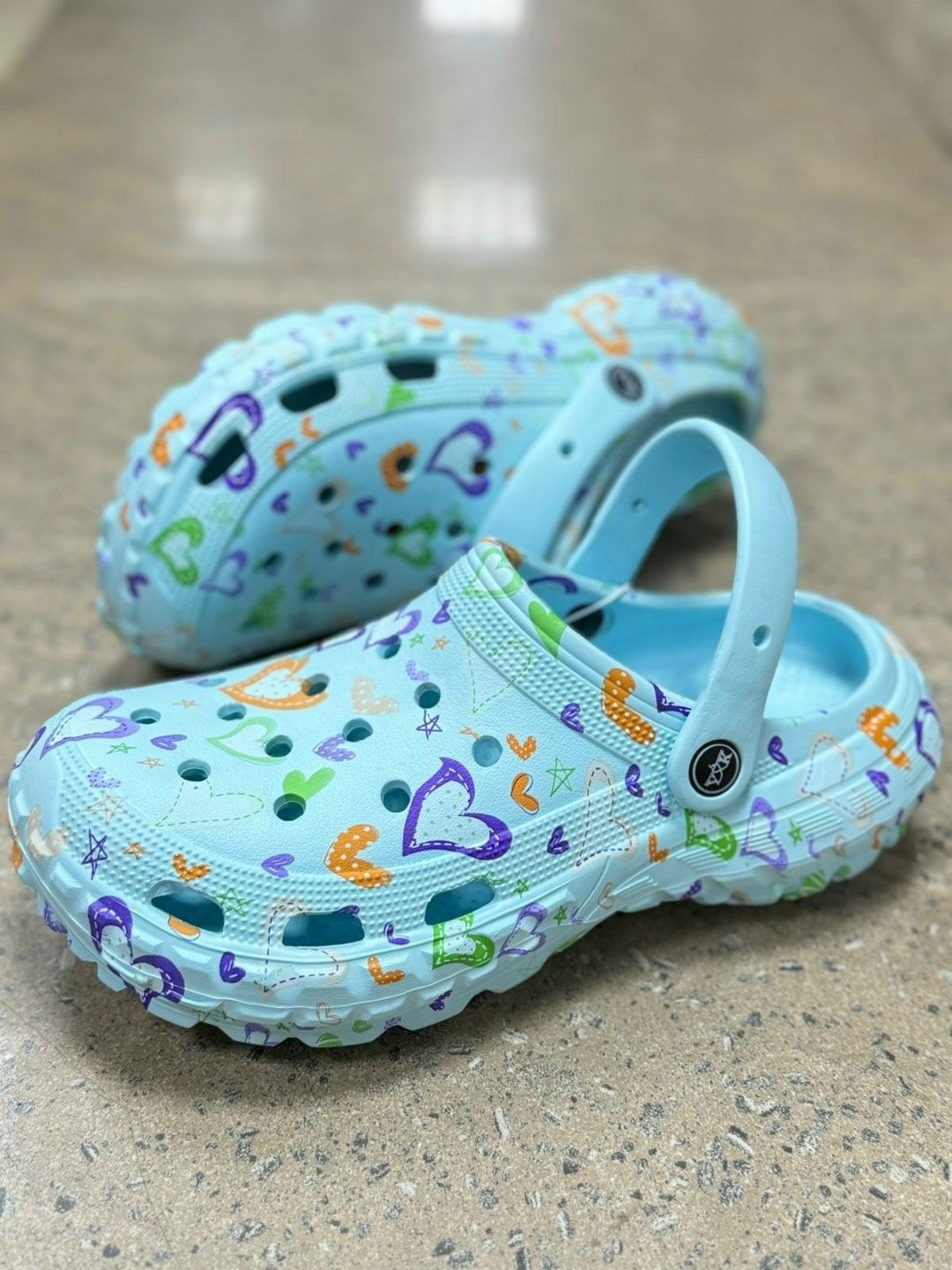 crocs baya seasonal printed clog,бае клог кроксы,кроксы с дырками,сабо детские crocs,детские кроксы