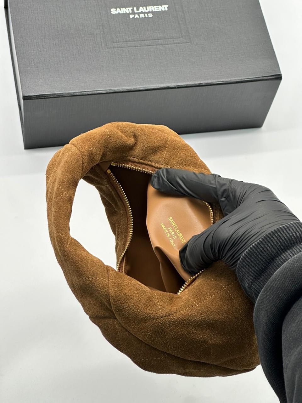 сумка yves saint laurent,замшевая сумка,сумка saint laurent loulou замшевая,сумка замшевая коричневая,сумка замшевая женская