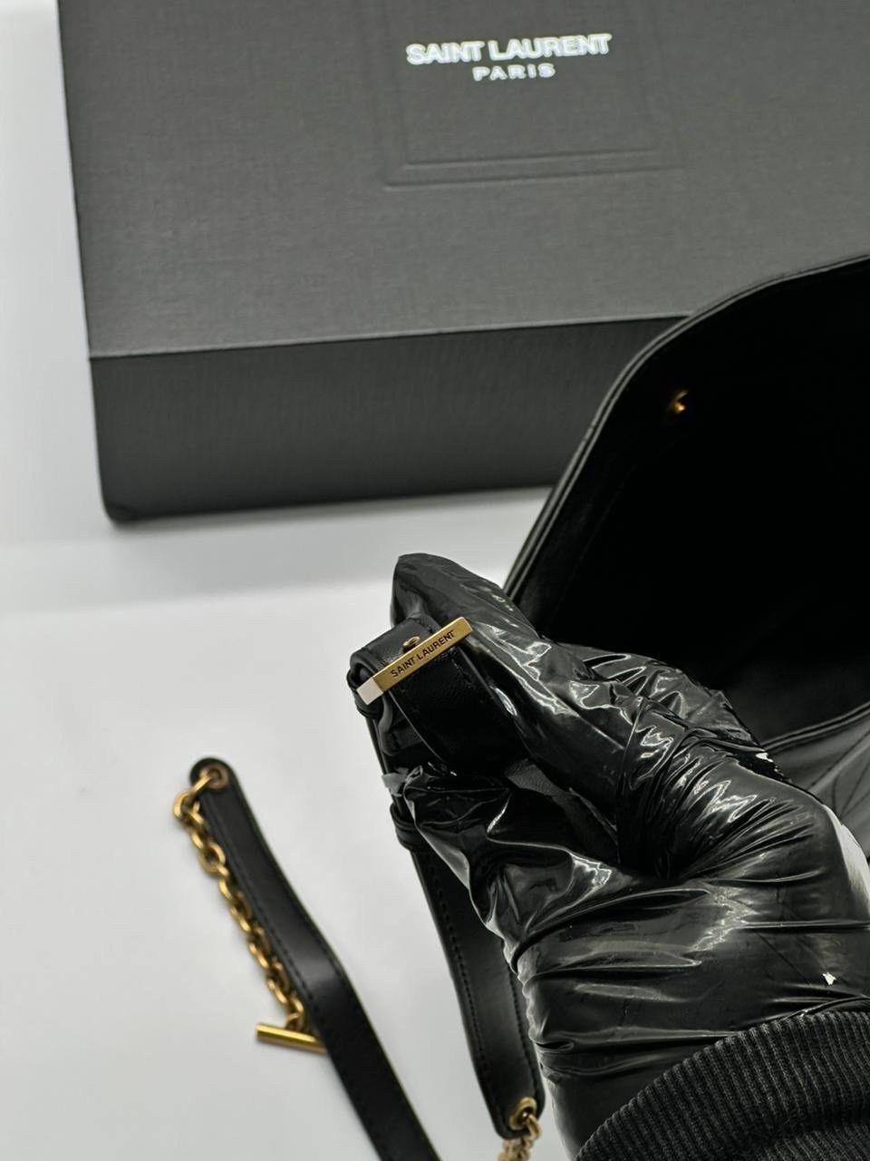 кожаная бордовая сумка yves saint laurent le 37,сумка yves saint laurent,женские сумки yves saint laurent,сумка ysl,сумка женская ysl