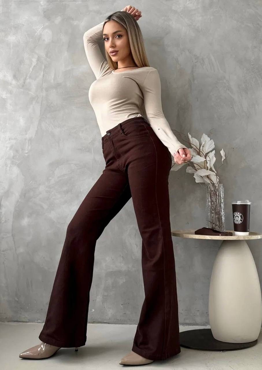 женские стрейчевые джинсы клеш,джинсы клеш,коричневые джинсы клеш,джинсы клеш женские,джинсы клеш с высокой посадкой