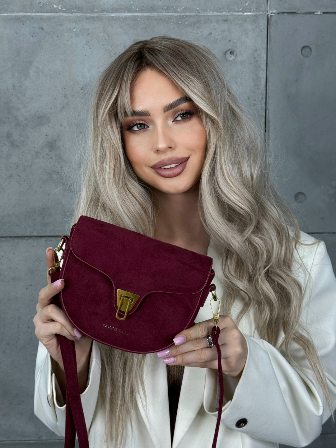 сумка женская маленькая кросс-боди chanel,сумка кросс-боди miu miu,кепка женская,стильное