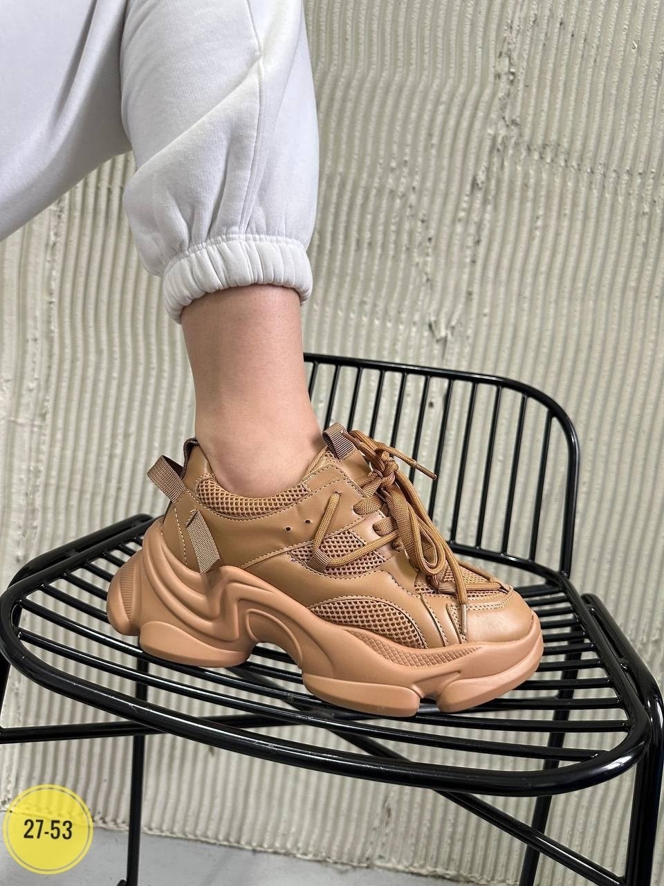 ,кроссовки женскиe,женские массивные кроссовки,кроссовки модные,массивные кроссовки для женщин