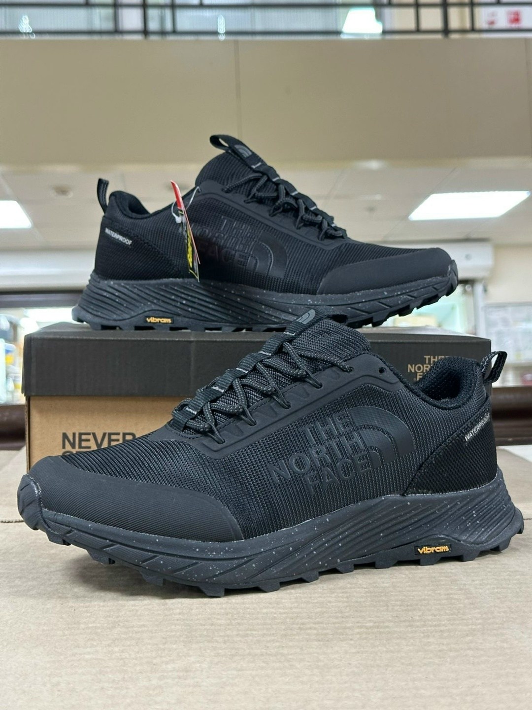 кроссовки мужские the north face,кроссовки,кроссовки the north face,кроссовки треккинговые,мужские кроссовки