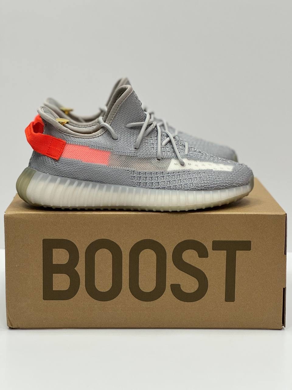 adidas yeezy boost 350 v 2,adidas yeezy boost 350 v2 tail light,adidas yeezy boost 350,кроссовки adidas yeezy boost 350,adidas yeezy boost 350 v2 light
