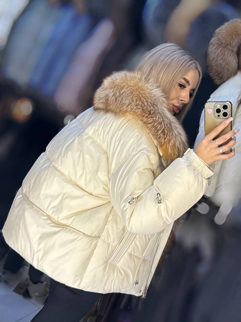 модные пуховики с мехом,пуховик женский,пуховик с мехом,пуховик,пуховик с натуральным мехом