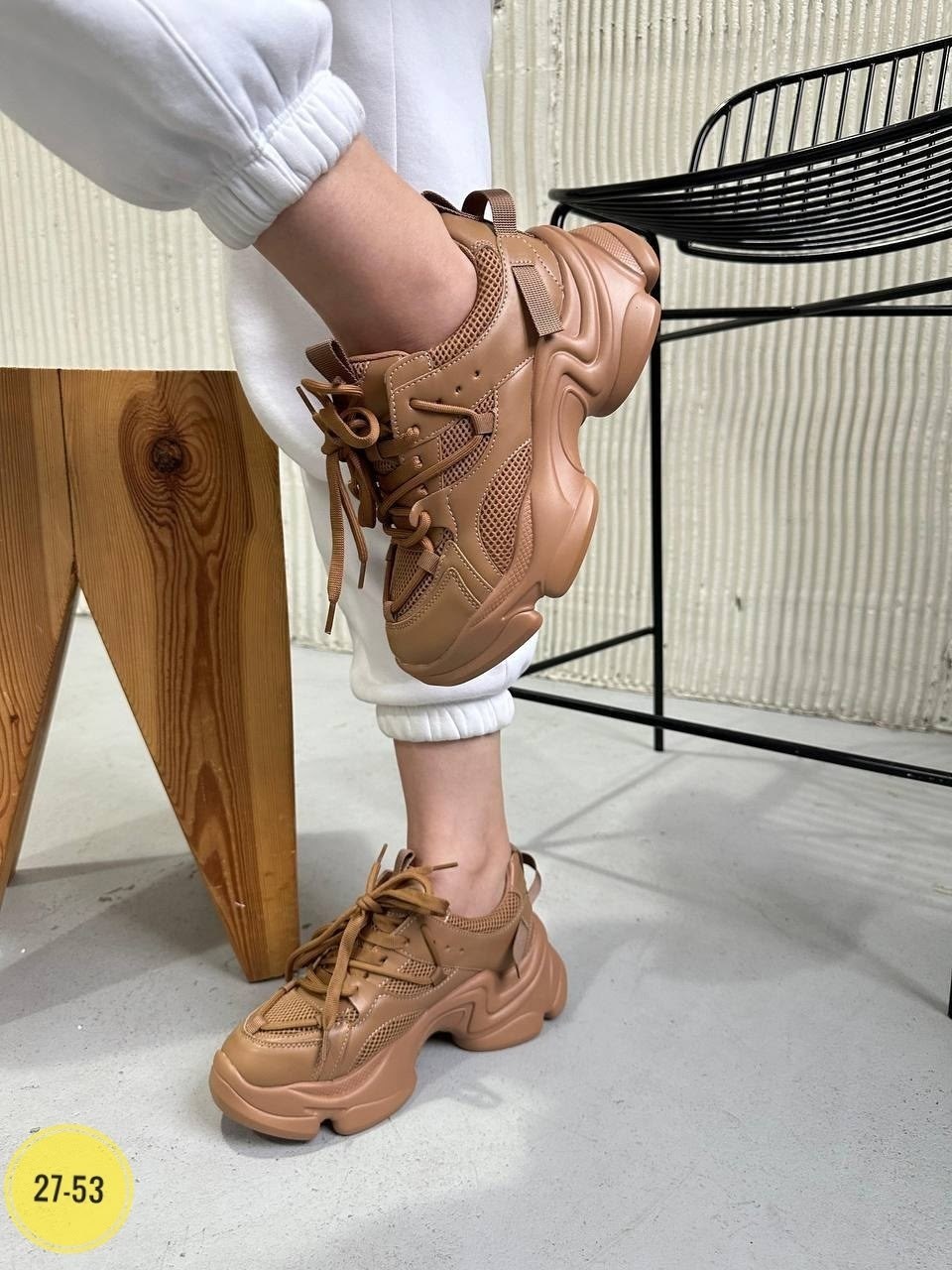 ,кроссовки женскиe,женские массивные кроссовки,кроссовки модные,массивные кроссовки для женщин