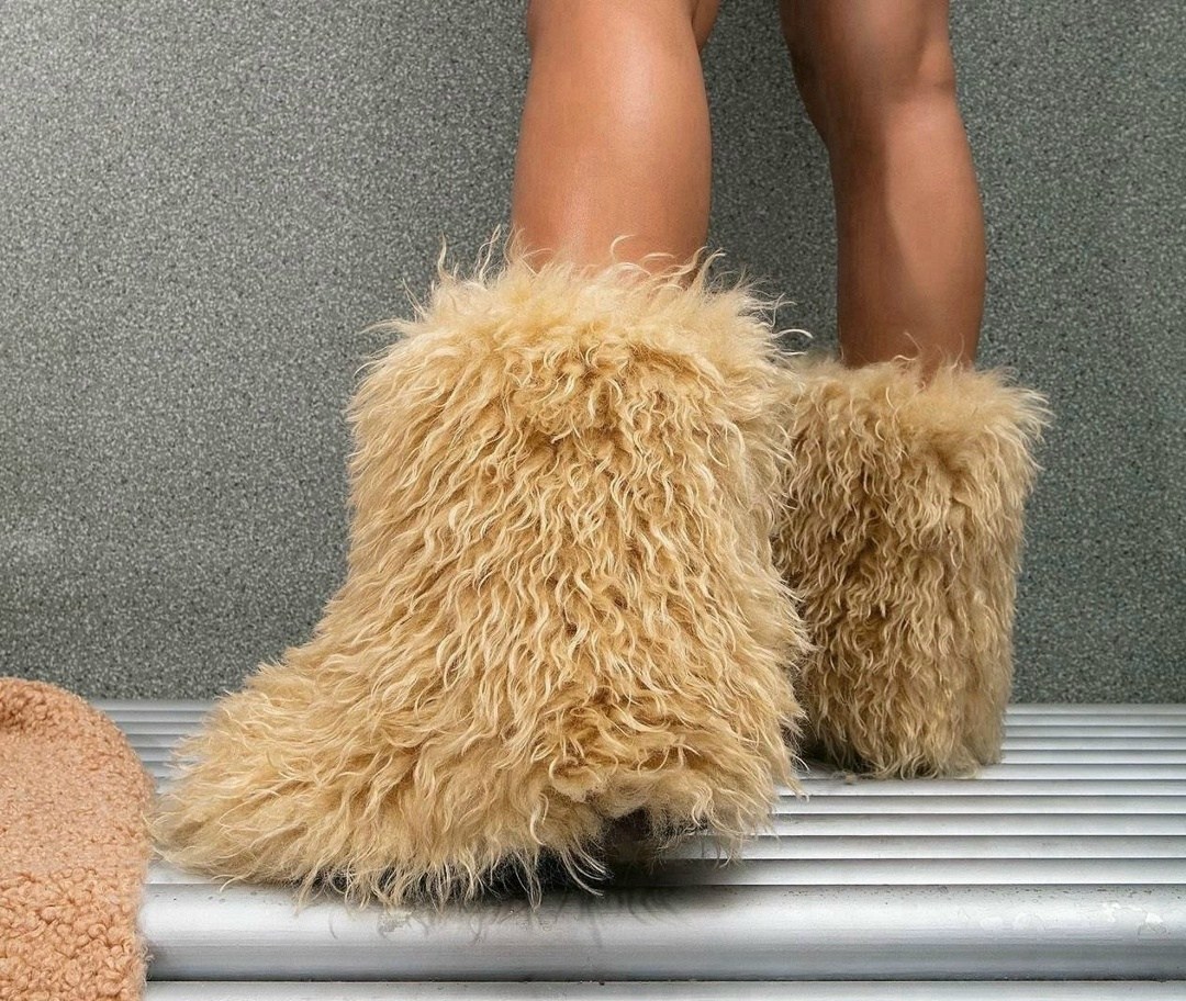 пушистые сапоги,меховые сапоги,пушистая ,тапочки с мехом на каблуке,сапоги с мехом