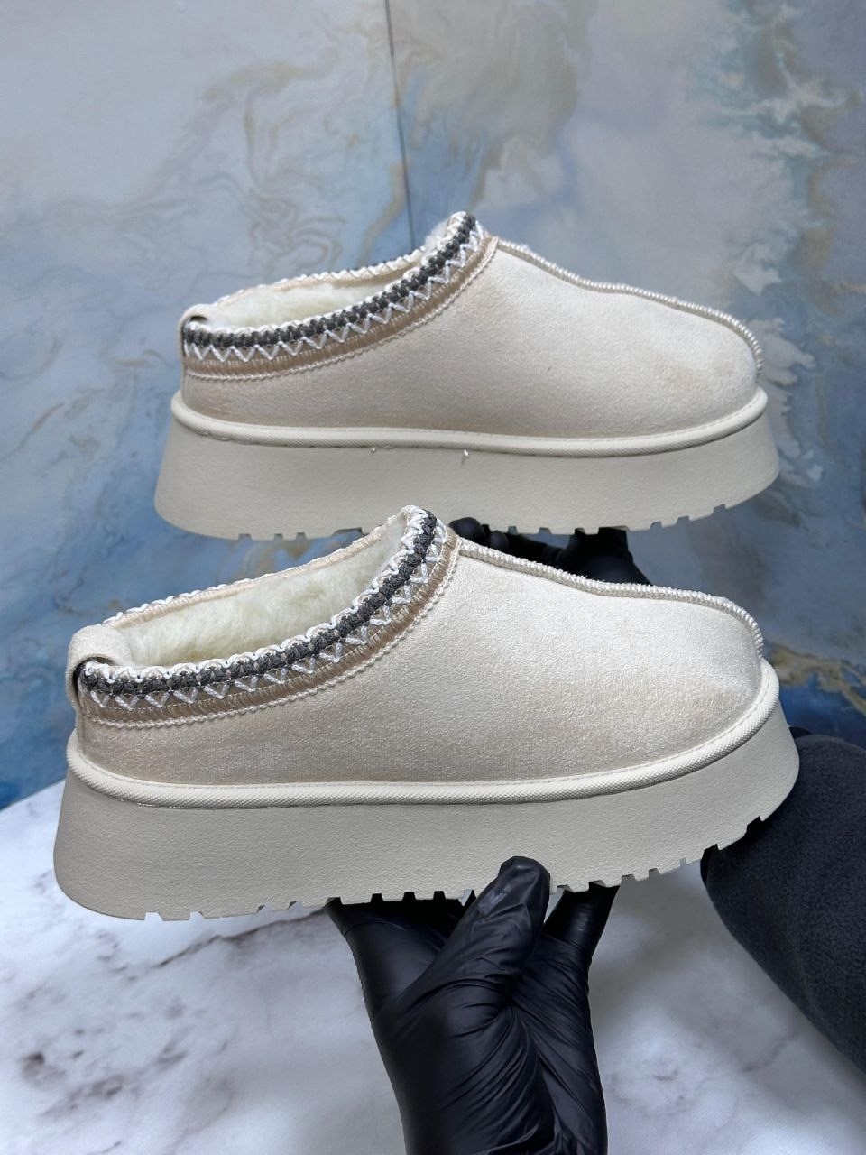 женские угги,, женская, угги,модные тапочки