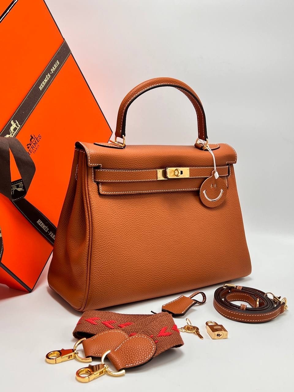 hermes сумка,сумка hermes женская,сумка эрмес мини,сумка hermes kelly,сумка хермес оранжевая