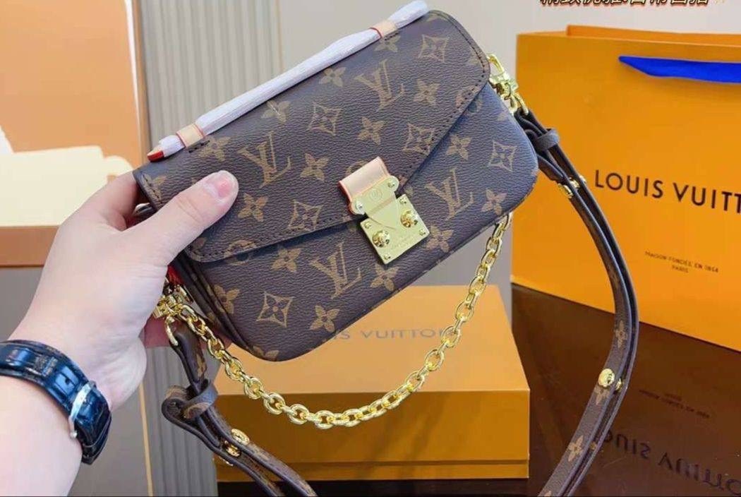 louis vuitton сумка на плечо,louis vuitton сумка,сумка pochette metis east west louis vuitton,сумка louis vuitton pochette metis,женская сумка louis vuitton