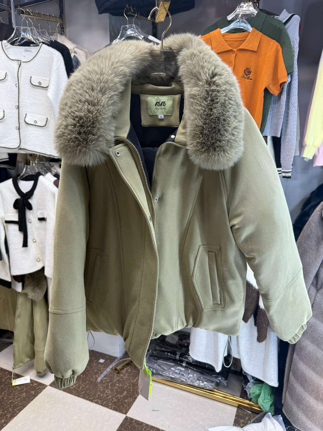 женская парка натуральный мех,зимняя кашемировая куртка с лисьим меховым воротником для женщин,женская парка с мехом,женская парка на натуральном меху укороченная куртка с лисьим мехом,женский пуховик