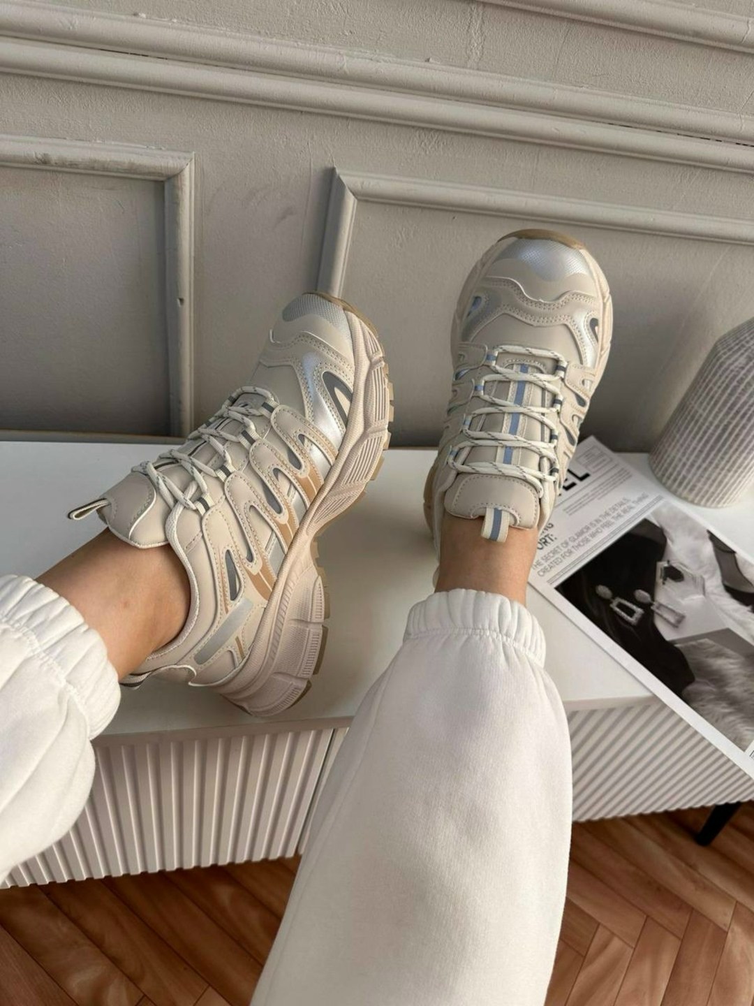 кроссовки кожа,кроссовки женские balenciaga,женские кроссовки,кроссовки бежевые,повседневные кроссовки