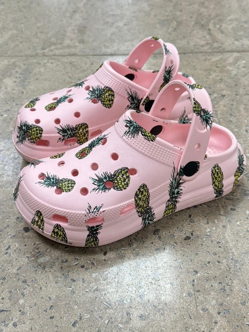 кроксы женские оригинальные официальный сайт,,crocs classic,женские кроксы,crocs classic clog